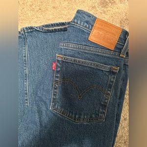Levi’s wedgie jeans